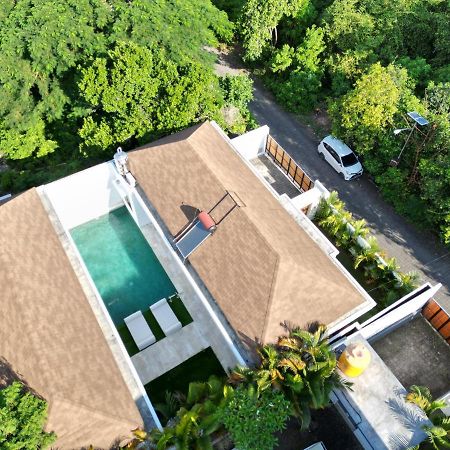 Dudu Villa / Modern Decorated 3-Room Jimbaran  Exterior photo